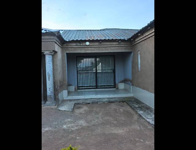 4 BEDROOM HOUSE FOR SALE IN MANKWENG